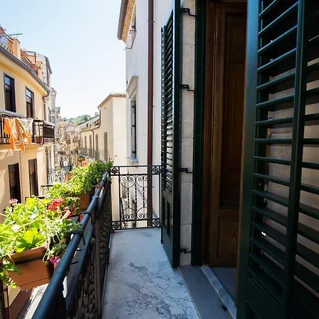 The Sicilian House - Palazzo Notar Nicchi